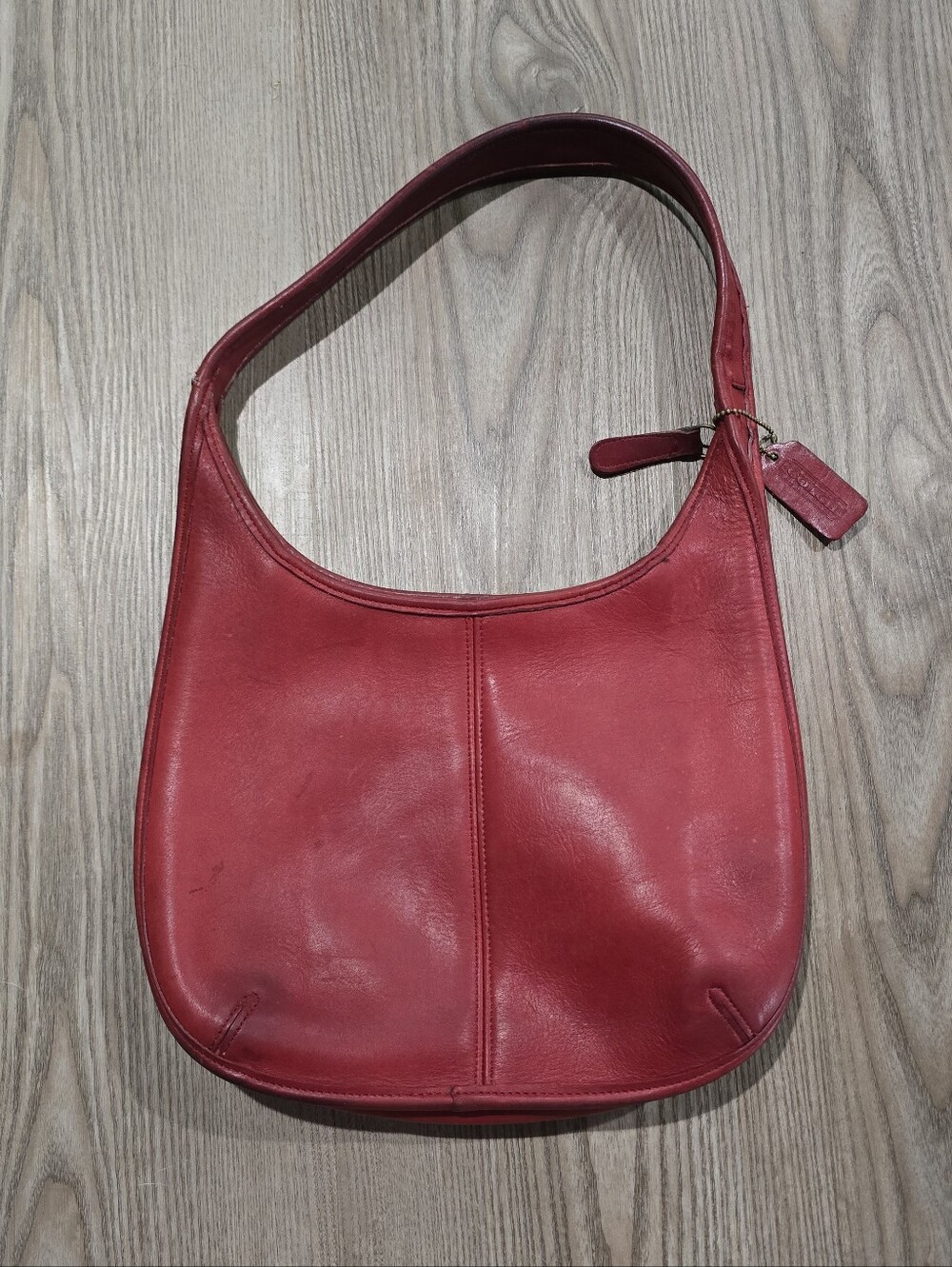 Vintage COACH Ergo Zip Hobo J7D 9025 Red